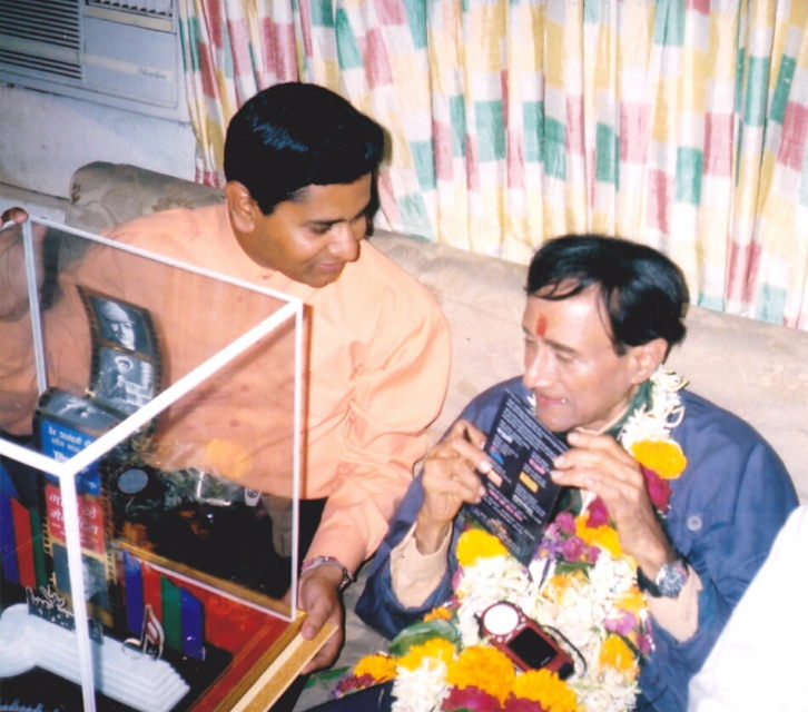 Shekhar with Dev Anand 3